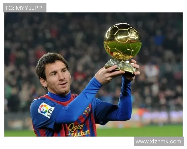 探索足球传奇人物：从贝利到梅西，球场上的巅峰与荣耀